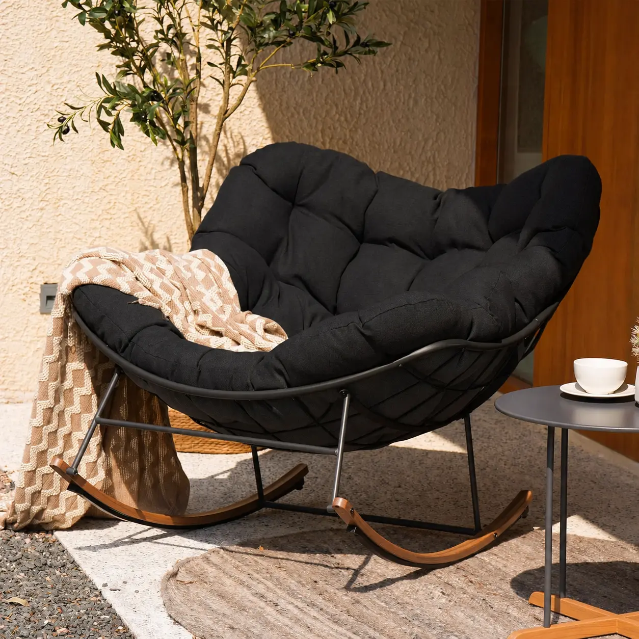Oversized cushioned rocking chair — image 3